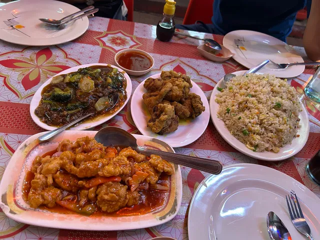 Estero Fastfood in Manila